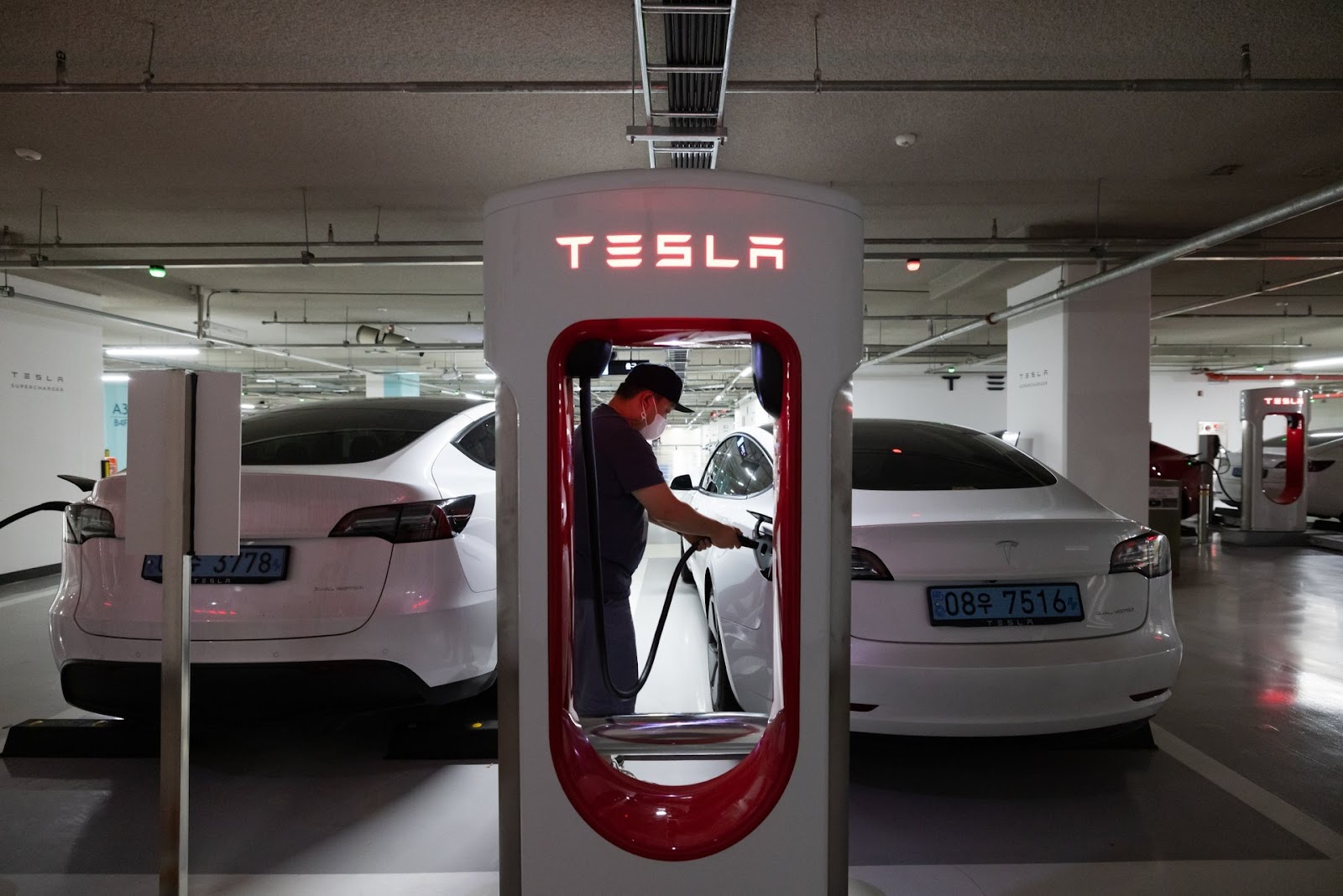 BÁO MỸ: ĐỪNG VỘI MUA CHIẾC XE ĐIỆN NÀO NGOẠI TRỪ TESLA!